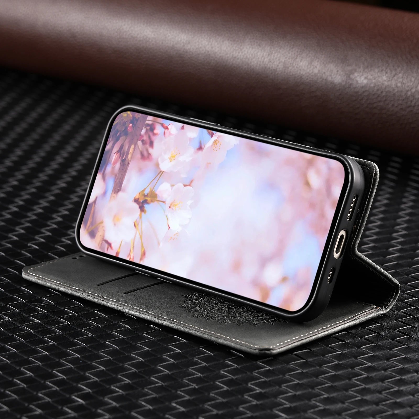 Magnetic Flip Leather Case For Samsung Galaxy S25
